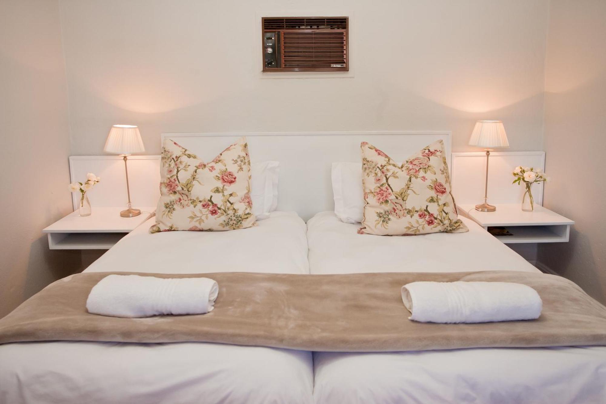 Wagon Wheel Country Lodge Beaufort West Room photo